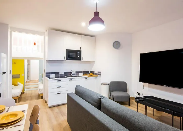 Lavie Maison Chic Ac Parking *